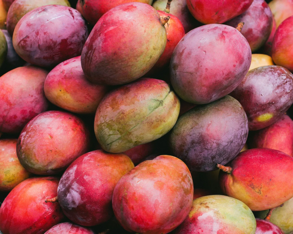 10 Fruits Similar To Papaya - That Look Or Taste Similar 7 image 87