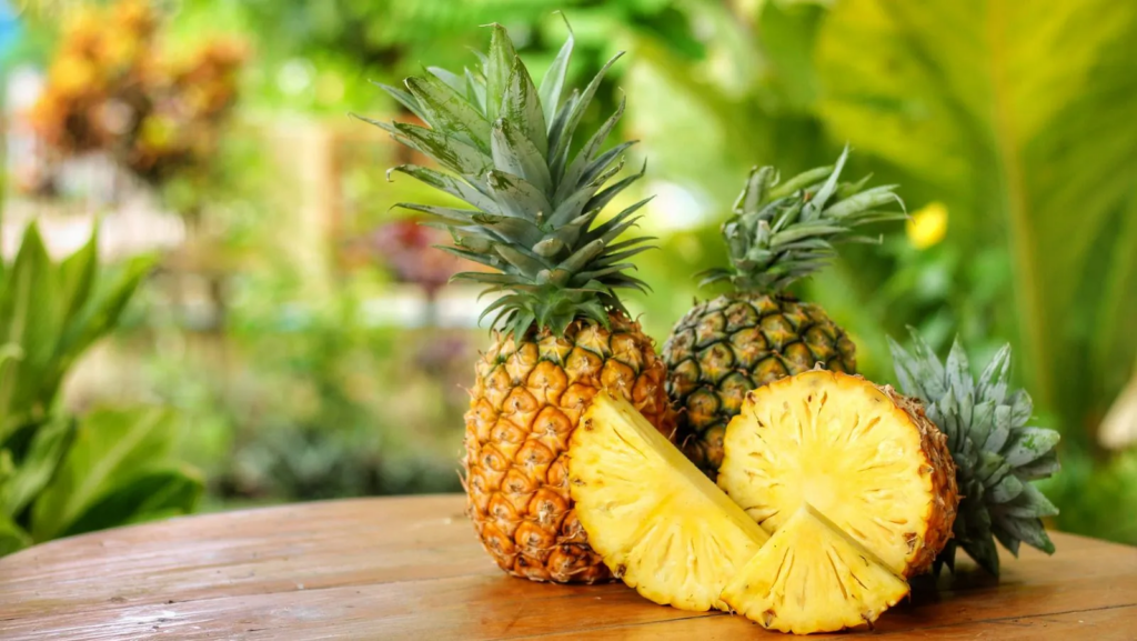 10 Fruits Similar To Papaya - That Look Or Taste Similar 14 image 95