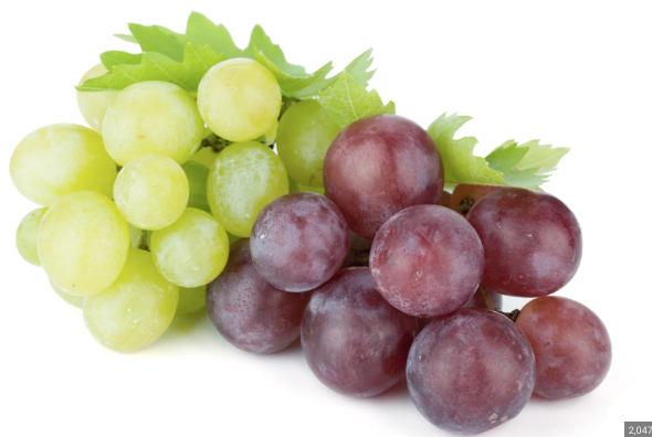 Can You Eat Grapes While Breastfeeding? How Safe Is It?