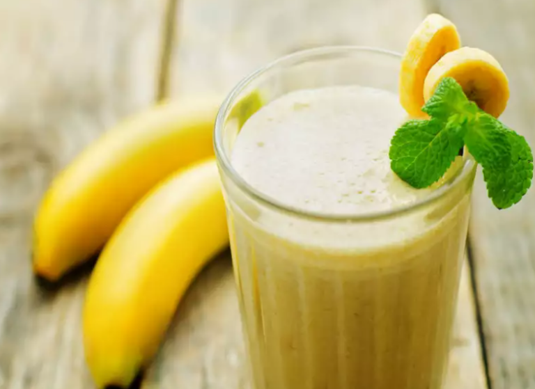 10 Amazing Health Benefits Of Drinking Banana Shake