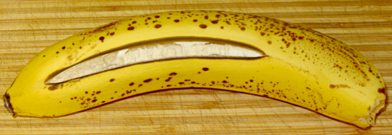 Are Bananas With Split Skins Safe To Eat?