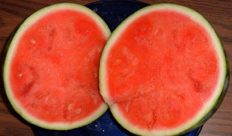 Does Seedless Fruits Cause Infertility?