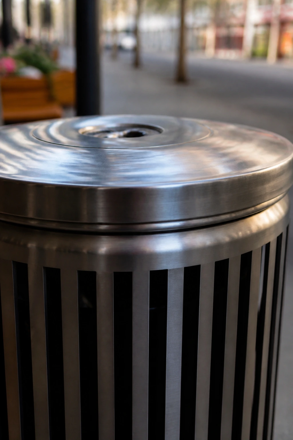 Etiquette: Is Throwing A Banana Peel Littering? 5 Close-up of a clean public trash can.